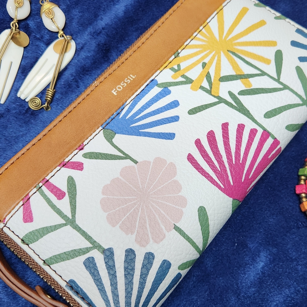 Fossil Women's Floral Wristlet - Multicolor